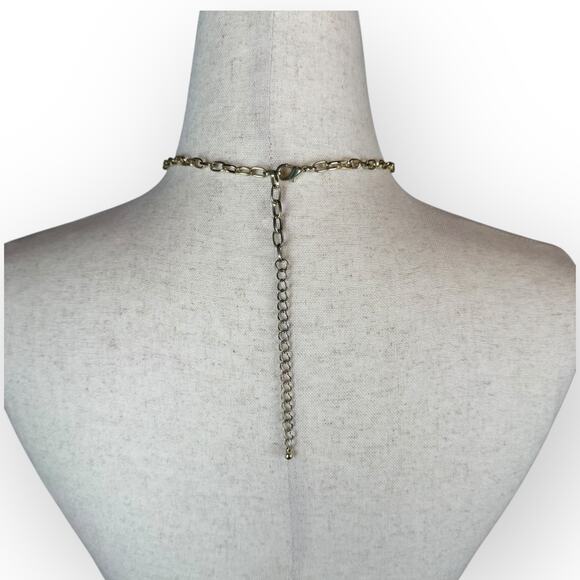 Green Statement Bib Necklace - Picture 3 of 5